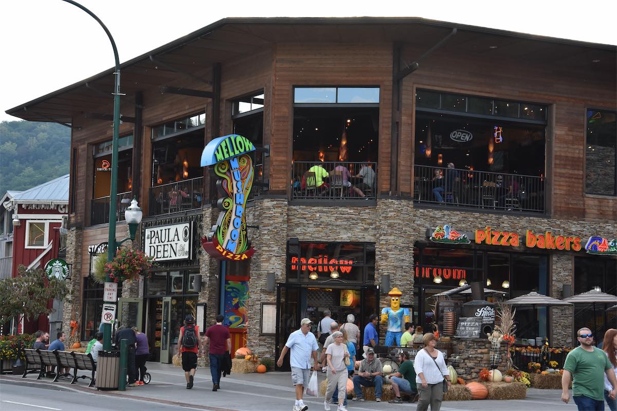 Restuarants in downtown Gatlinburg